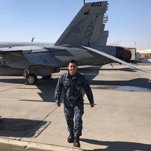 Meet your Posher, Manuel